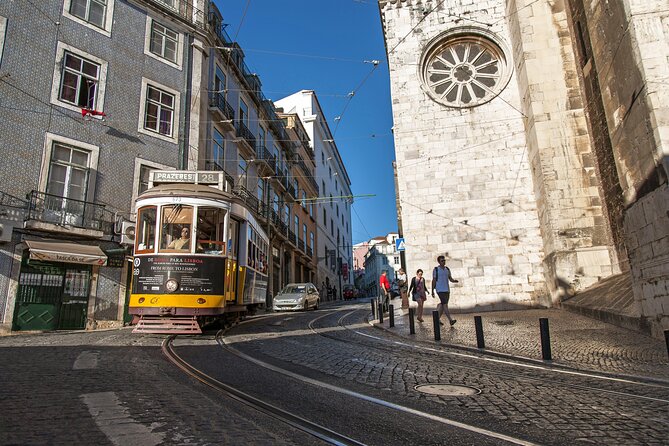 Lisbon and Sintra Essence 8H - Private Tour - São Pedro de Alcântara and Chiado: Lisbon Views and the Coffee Culture Stop