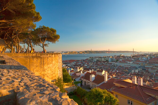 Lisbon and Sintra Essence 8H - Private Tour - Centro Histórico de Sintra: The Town That Lives in the Park