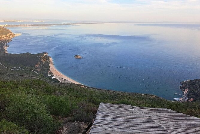 Lisbon : Arrábida and Sesimbra c/ Castelo Palmela and wine tasting - Price and value: why $87.30 can work if you care about wine and scenery