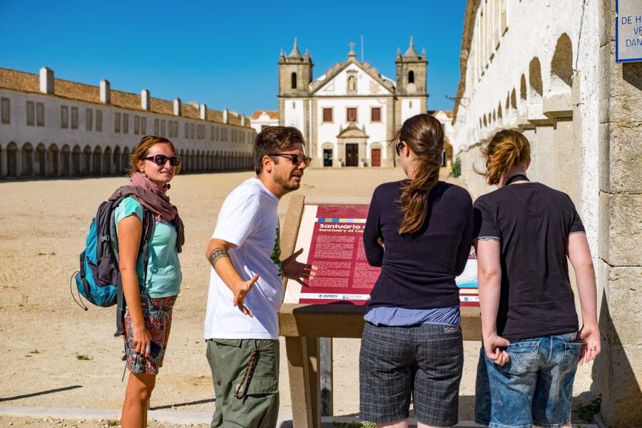 Lisbon: Arrábida Natural Park and Sesimbra Day Trip - Comfort level, walking, and who should choose this