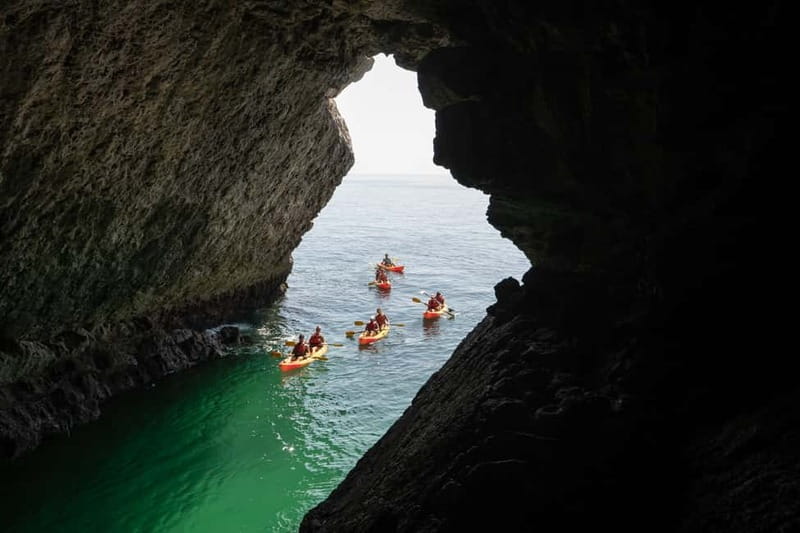 Lisbon: Arrabida Park Kayak Tour with Beach Picnic - Why Arrábida Park kayaking feels different from a typical Lisbon day
