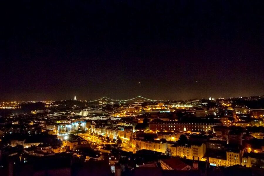 Lisbon: Authentic Fado Show, Dinner and Night Tour - Should you book this Lisbon Authentic Fado Show, Dinner and Night Tour?