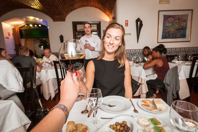 Lisbon: Authentic Fado Show, Dinner and Night Tour - Why this Lisbon night tour centers on Alfama