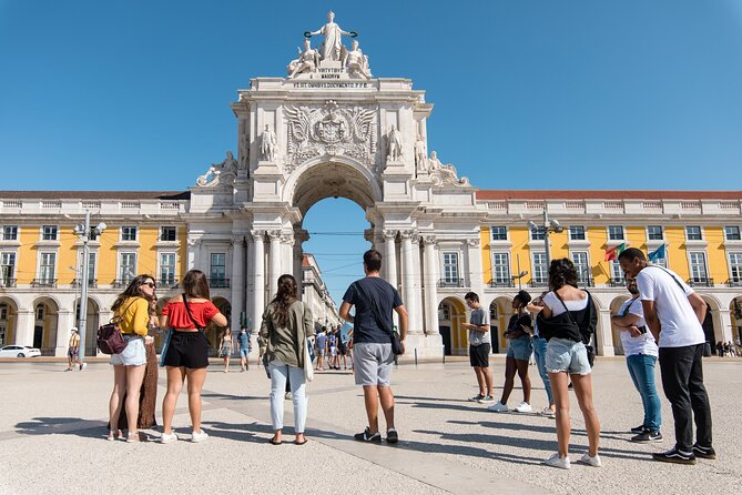 Lisbon: Baixa Chiado Quarter Walking Tour - Bica elevator: a steep ride you can appreciate from the street