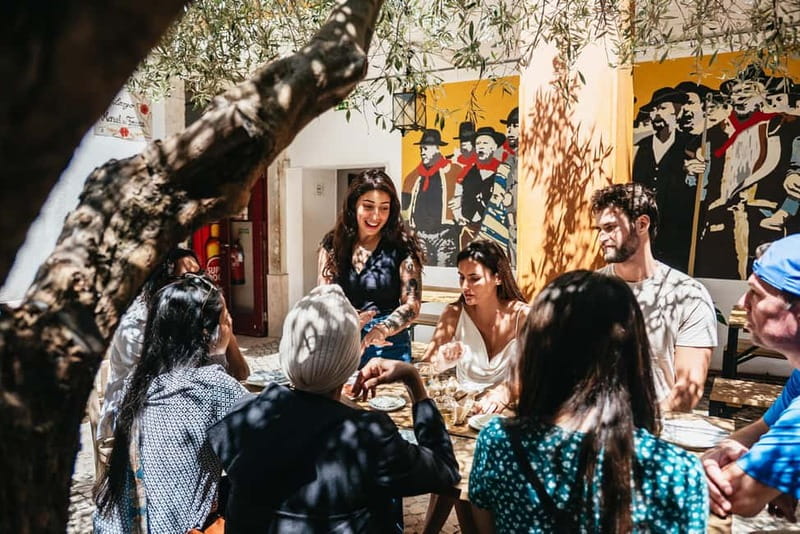 Lisbon: Baixa District Food Tour with Dinner and Drinks - Key things I’d circle before booking