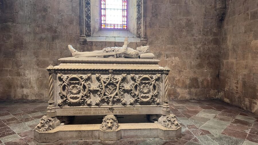 Lisbon: Belem Tour with Pastéis at Jerónimos Monastery - Jerónimos Monastery exteriors: why you still get value without entry