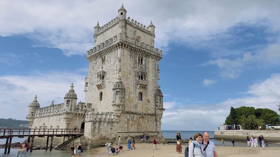 Lisbon: Belem Tour with Pastéis at Jerónimos Monastery - Rua da Praia do Bom Sucesso and Centro Cultural de Belém, the in-between moments