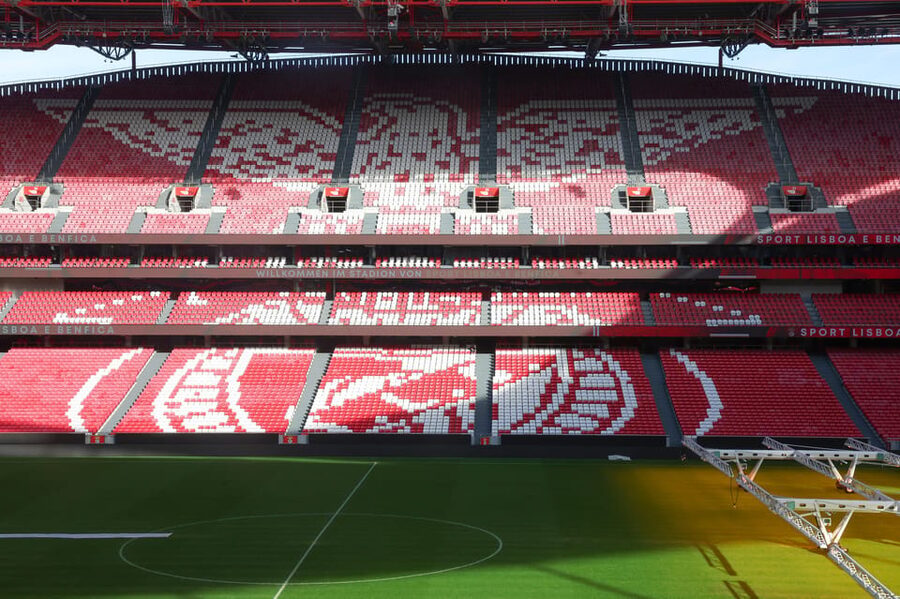 Lisbon: Benfica Luz Stadium Tour with Souvenir Scarf - Why Estádio da Luz feels different from other stadium tours