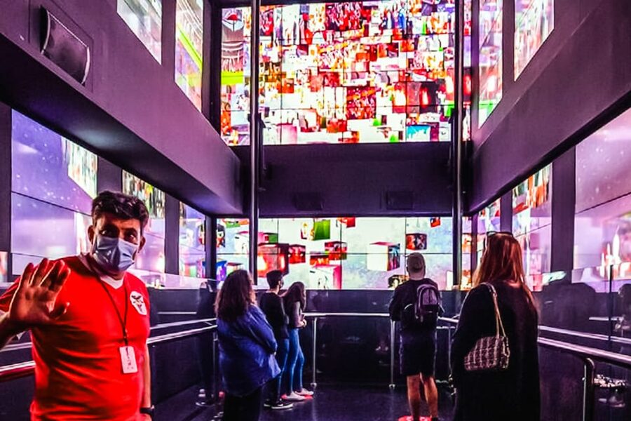 Lisbon: Benfica Museum Tour with Souvenir Scarf - How long it takes, and how to pace the 2 hours
