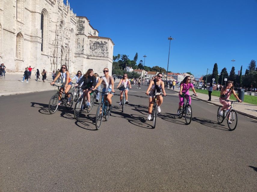 Lisbon: Bike Tour From City Center to Belem - MAAT and Belém Palace area stops, for modern Lisbon flavor