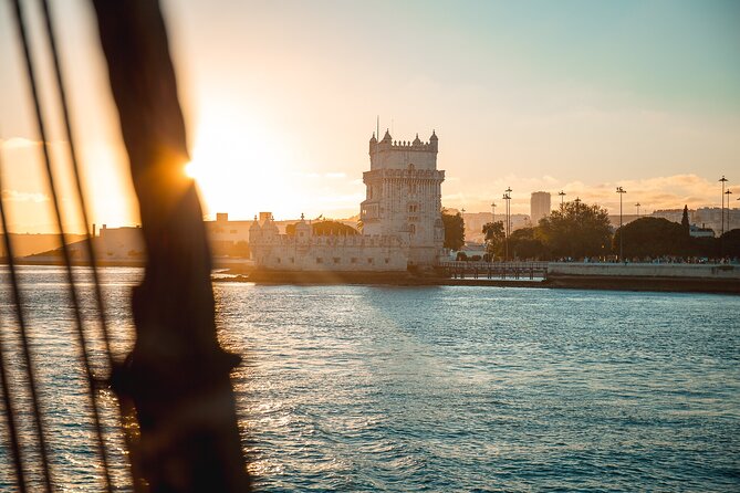 Lisbon Boat Party BIGGEST Sunset Cruise — with Music & Drinks - How the Live DJ Works, and Why It Changes the Cruise Experience