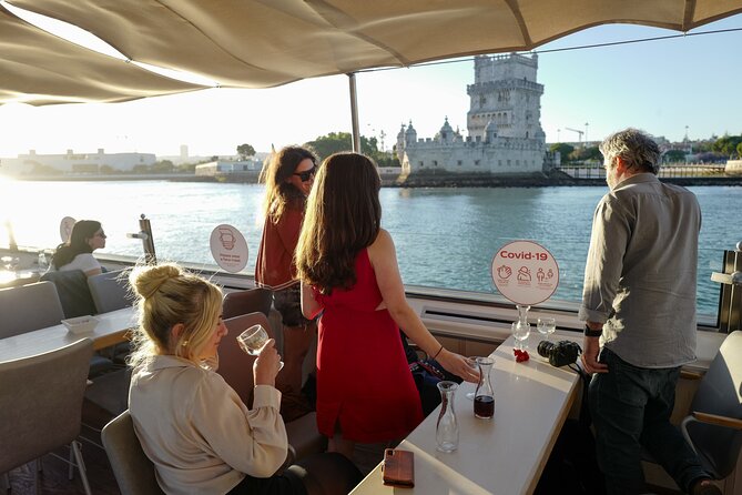 Lisbon Boat ride on Tagus river - Belém Lighthouse and Torre de Belém: the classic postcard, by boat