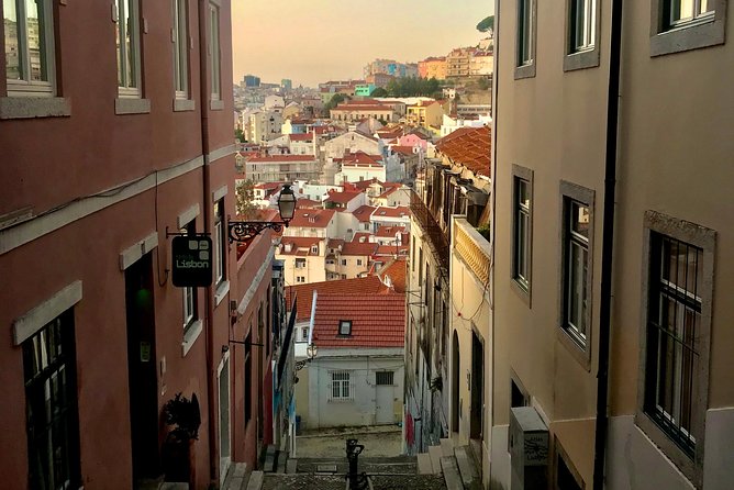 "Lisbon by Night" up to 6 people, private tour - Lisbon by Night in plain terms: what you are really buying