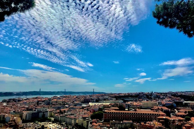 "Lisbon by Night" up to 6 people, private tour - What you should bring for this specific kind of evening
