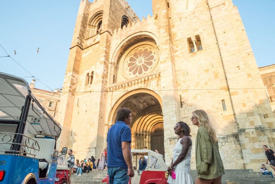 Lisbon by Tuk Tuk Guided Tour: City of Neighborhoods - Practical tips so the ride feels effortless