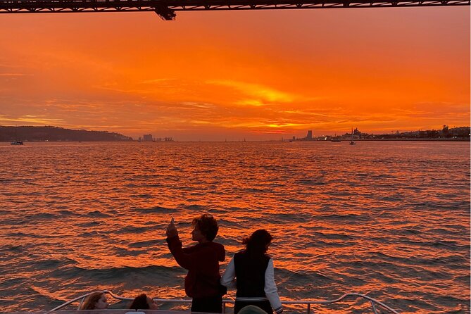 Lisbon: Catamaran Luxury Sunset and Wine Tour - Terreiro do Paço Garden to MAAT: where the riverfront switches styles