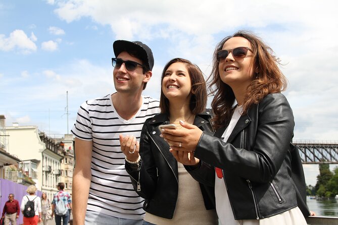 Lisbon (Chiado-Baixa) Scavenger Hunt and Sights Self-Guided Tour - Baixa-Chiado With Clues Instead of a Lecture