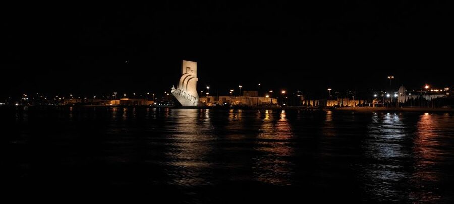 Lisbon: City Boat Cruise Daytime/Sunset/Night with Champagne - Passing the Big Lisbon Landmarks Along the Tagus