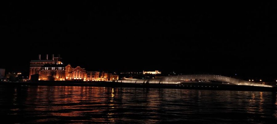 Lisbon: City Boat Cruise Daytime/Sunset/Night with Champagne - Who Should Book This Lisbon Boat Cruise?