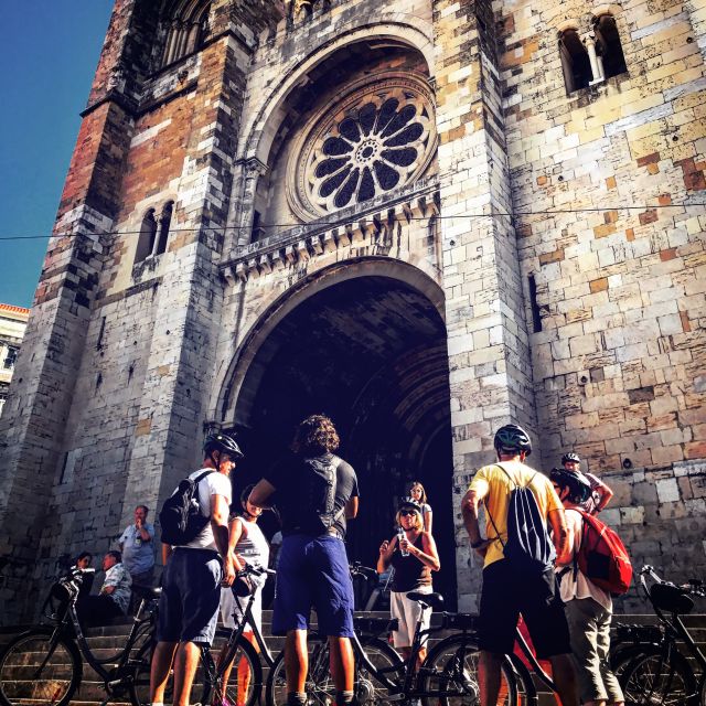 Lisbon: City Highlights and Viewpoints E-Bike Tour - Why this Lisbon e-bike tour makes sense for a first visit