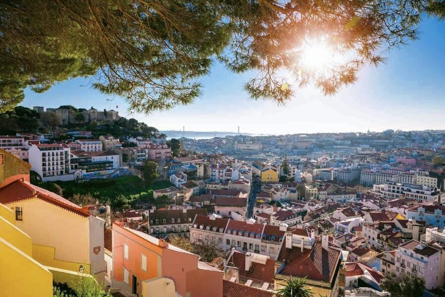 Lisbon: City Sightseeing Tour - Praça do Comércio: Where Lisbon Feels Official