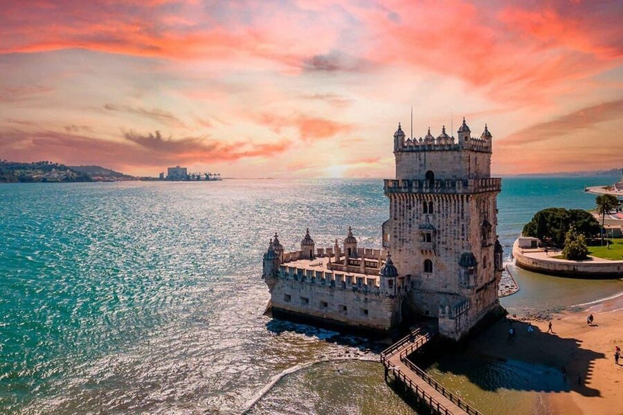 Lisbon: City Sightseeing Tour - Starting at Park Eduardo VII and the First Big Lisbon View