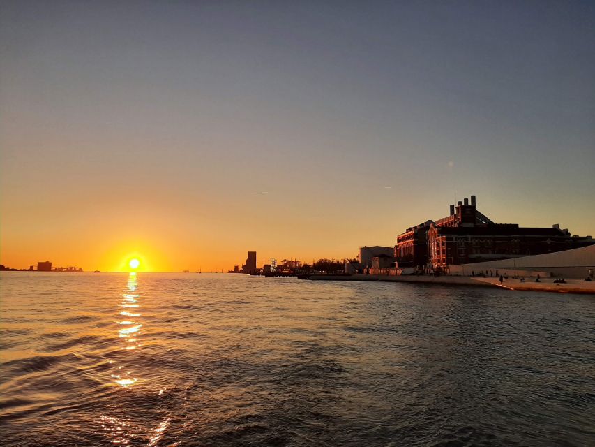 Lisbon: City Skyline Sailboat Cruise with Drink and Snacks - Key things I’d watch for before you go