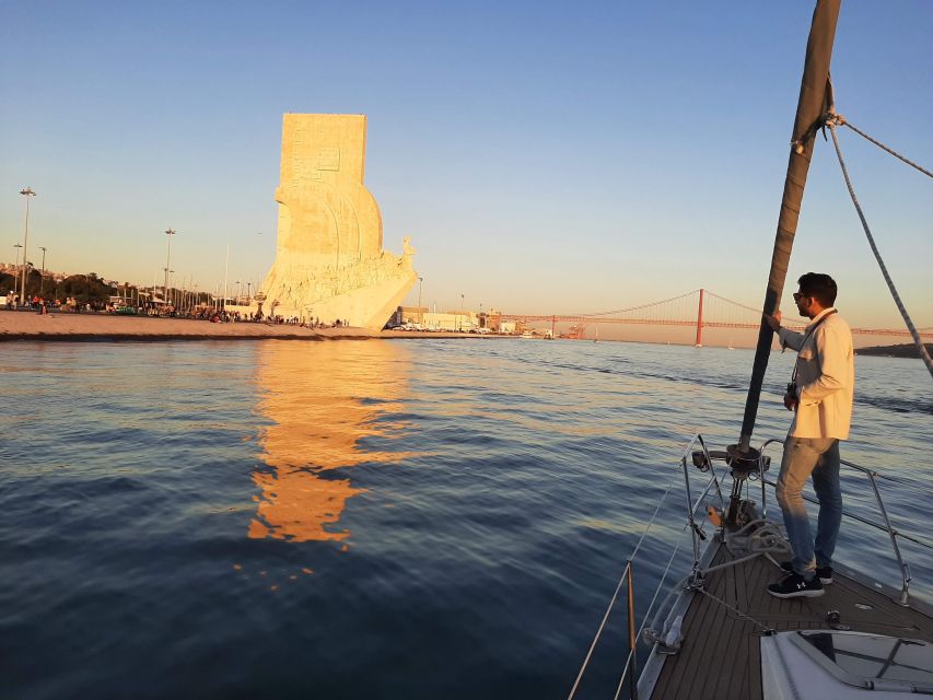 Lisbon: City Skyline Sailboat Cruise with Drink and Snacks - Crossing to Cacilhas: the panorama move that changes your whole perspective