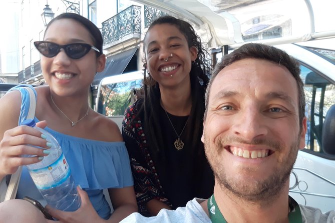 Lisbon City Tour 2 hours (Máx 4 pax) - Sour cherry liqueur tasting, and why it is more than a snack