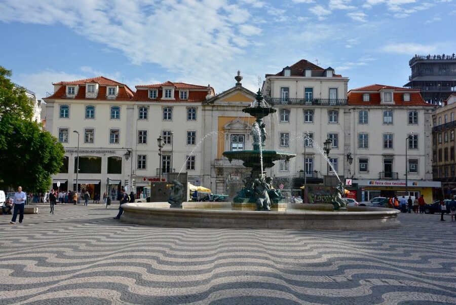 Lisbon City Tour 4 Hours - Miradouro São Pedro de Alcântara, the viewpoint that names the city for you