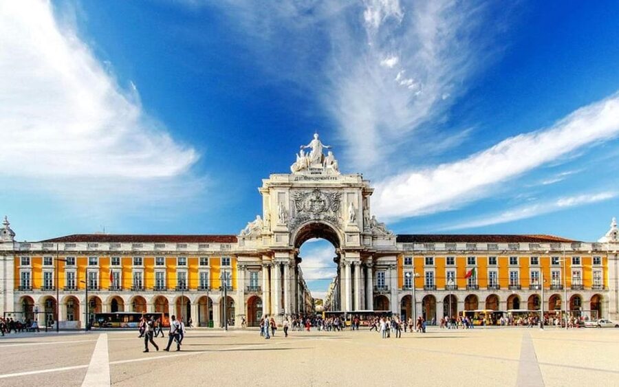 Lisbon City Tour: All Must-See Attractions with Expert Guide - Price and value: what $96 buys you in Lisbon