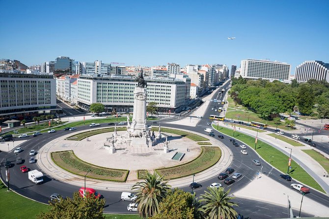 Lisbon City Tour: THE MOST COMPLETE - Starting point at Praça do Marquês de Pombal: easy to get going