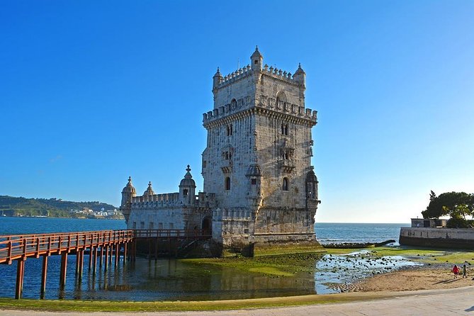 Lisbon City Tour: THE MOST COMPLETE - Lisbon Cathedral area and St. Anthony’s story