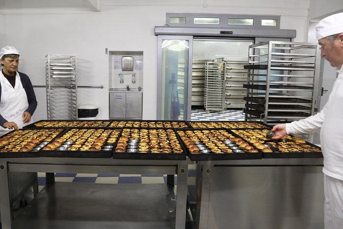 Lisbon City Tour: THE MOST COMPLETE - Pastéis de Belém tasting: the practical payoff