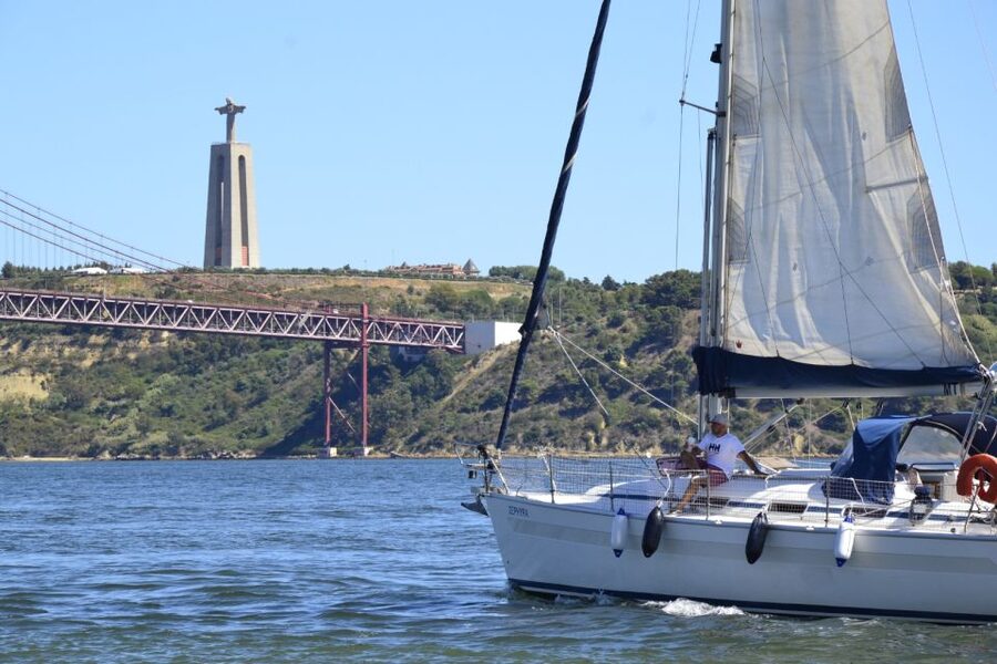 Lisbon: Day and Sunset Tour on the Tagus River - FAQ