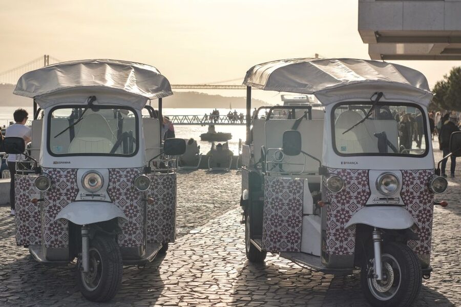 Lisbon: Discovering Belém Tuk Tuk Tour - The Tagus River ride: your quick orientation moment