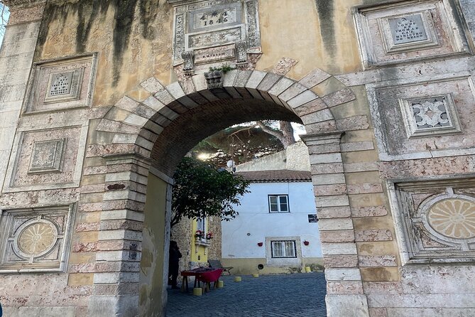 Lisbon: E-ticket to St. George Castle & Audio Tour on Your Phone - Skip-the-line e-ticket and where your route actually begins