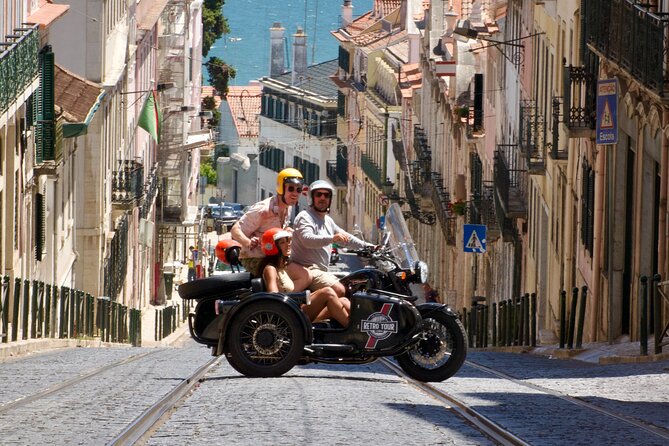 Lisbon El Cristo-Rei - Private Vintage Sidecar Tour - Casa da Cerca: coffee, contemporary art, and umbrella pines