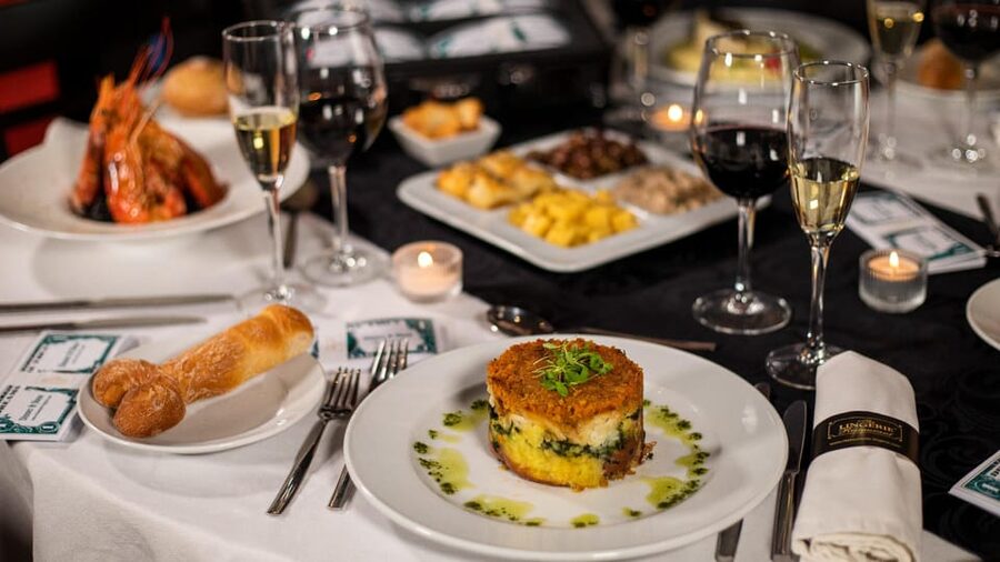 Lisbon: Erotic Cabaret Show and Dinner - Key things to know before you go