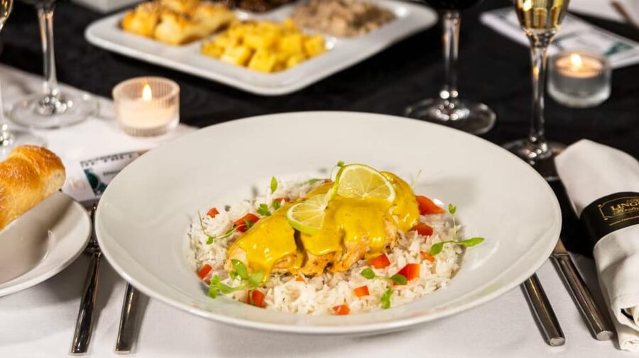 Lisbon: Erotic Cabaret Show and Dinner - Sensual cabaret show: fun, stylish, and adult-only