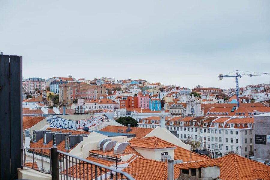 Lisbon: Evening Food & Wine Tour in Bairro Alto - Manteigaria at the end: custard tarts with Port in Chiado and Bica