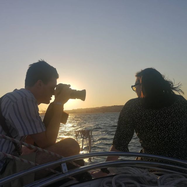 Lisbon Exclusive Private Boat Tour - daytime or sunset - The 2-hour cruise: how the river views actually land