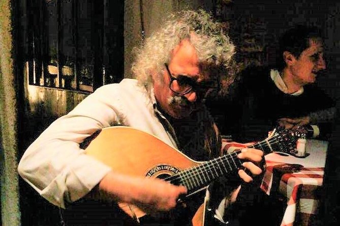 Lisbon Fado Experience: Walking Tour, Dinner and Live Music Show - Dinner inside the Fado house: what is included and how the meal flows