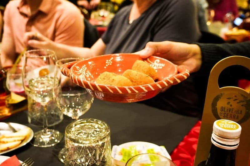 Lisbon: Fado Musical Experience with Portuguese Appetizers - Portuguese appetizers during the show: included, but with realistic expectations