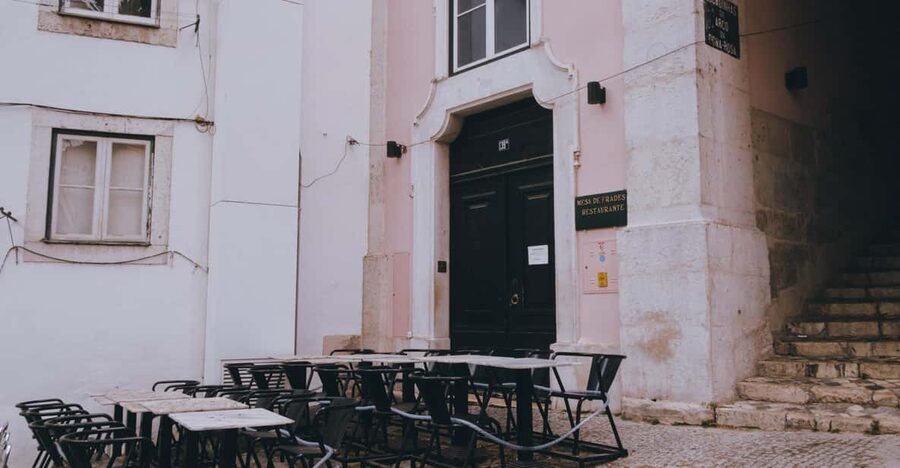 Lisbon: Fado Night with Dinner in a Typical Fado House - Mesa de Frades and the Azulejos Factor