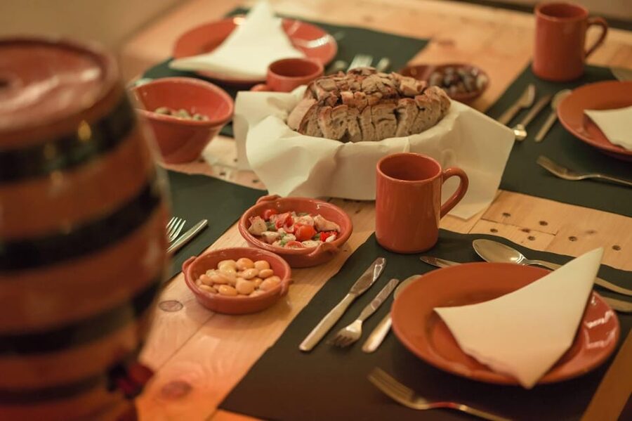 Lisbon: Fado Night with Dinner with Live Performance - Value in real terms: why the price makes sense