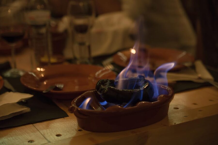Lisbon: Fado Night with Dinner with Live Performance - What a typical evening feels like over 3 hours