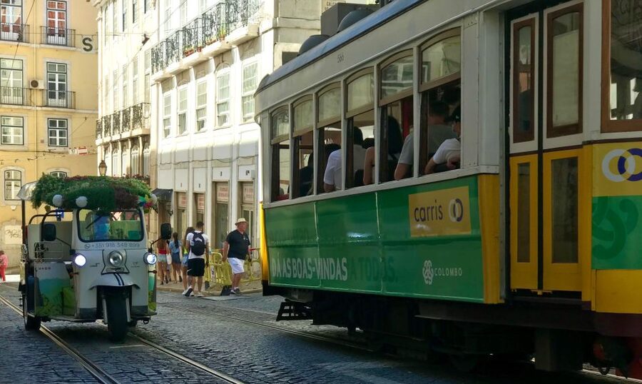 Lisbon: Famous 28 Tram Line Guided Private Tour by Tuk-Tuk - Commerce Square to Lisbon Cathedral: a quick start that sets the tone