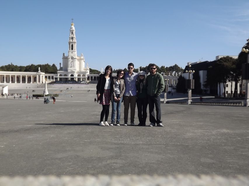 Lisbon: Fatima, Batalha, Nazare and Obidos Tour Hotel Pickup - Batalha Monastery: Gothic architecture with a clear Portuguese reason