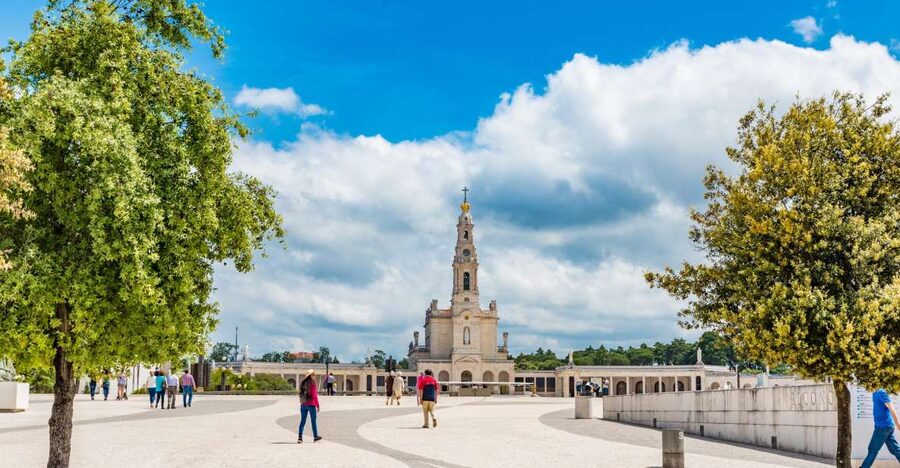 Lisbon: Fatima, Batalha, Nazare and Obidos Tour Hotel Pickup - Pricing and what $77 buys you, plus what it does not